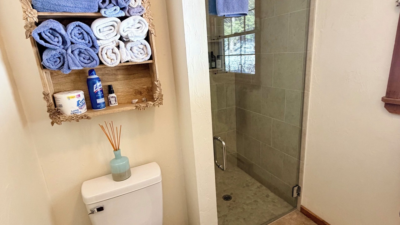 Photo of Bathroom in Maplecrest
