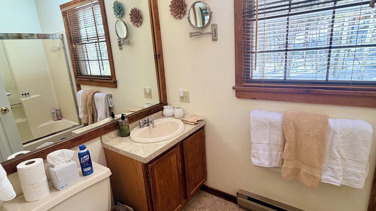 Photo of Bathroom in Maplecrest