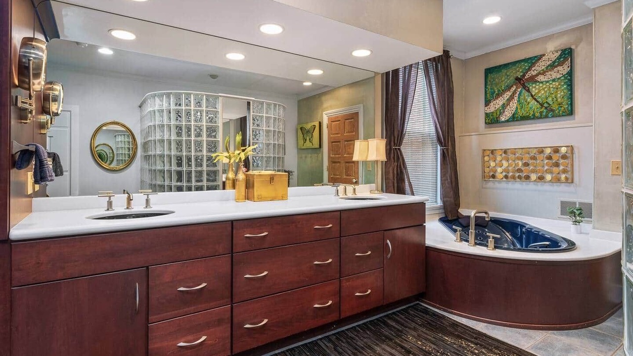 Photo of Bathroom in Downtown Harrisburg