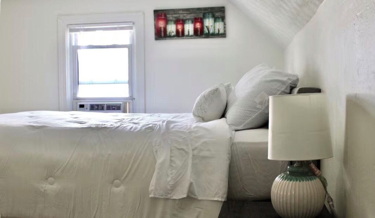 Photo of Bedroom in Audubon