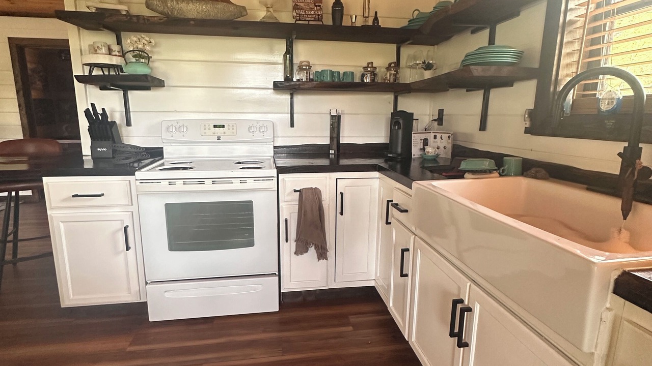 Photo of Kitchen in Mammoth Spring