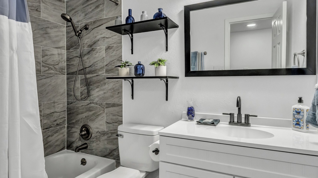 Photo of Bathroom in The Colony