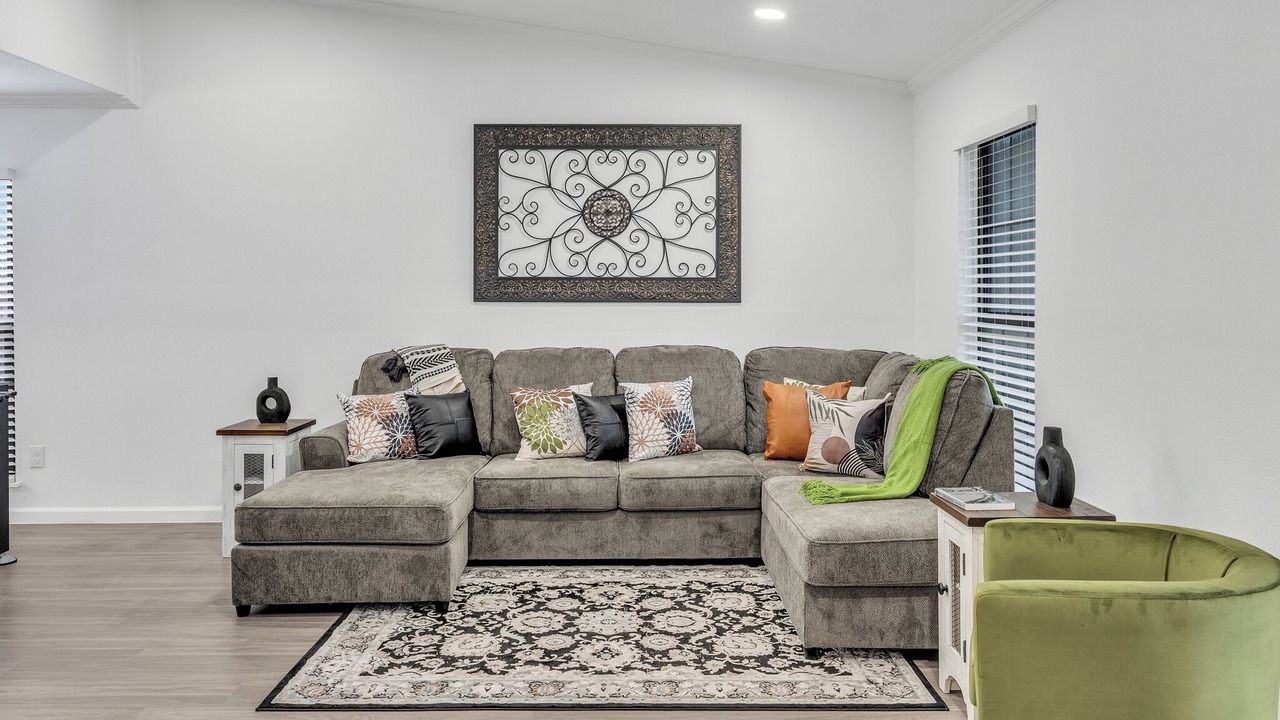 Photo of Livingroom in The Colony