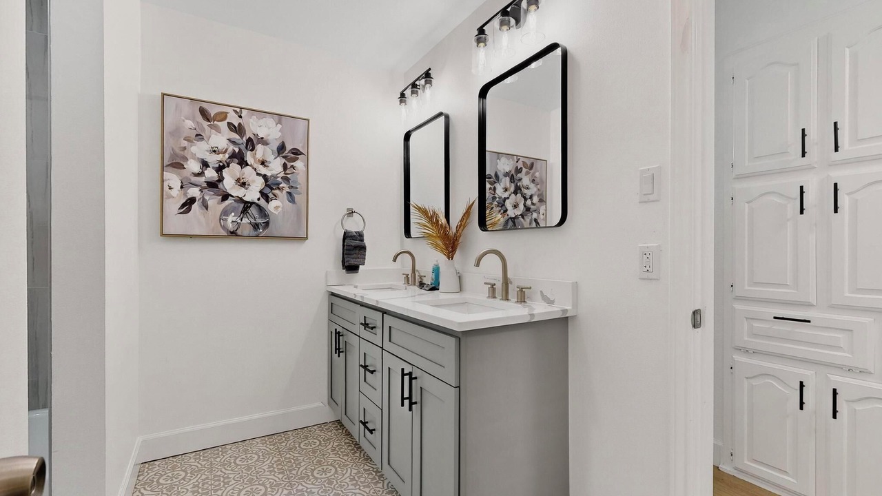 Photo of Bathroom in Southwest Carrollton