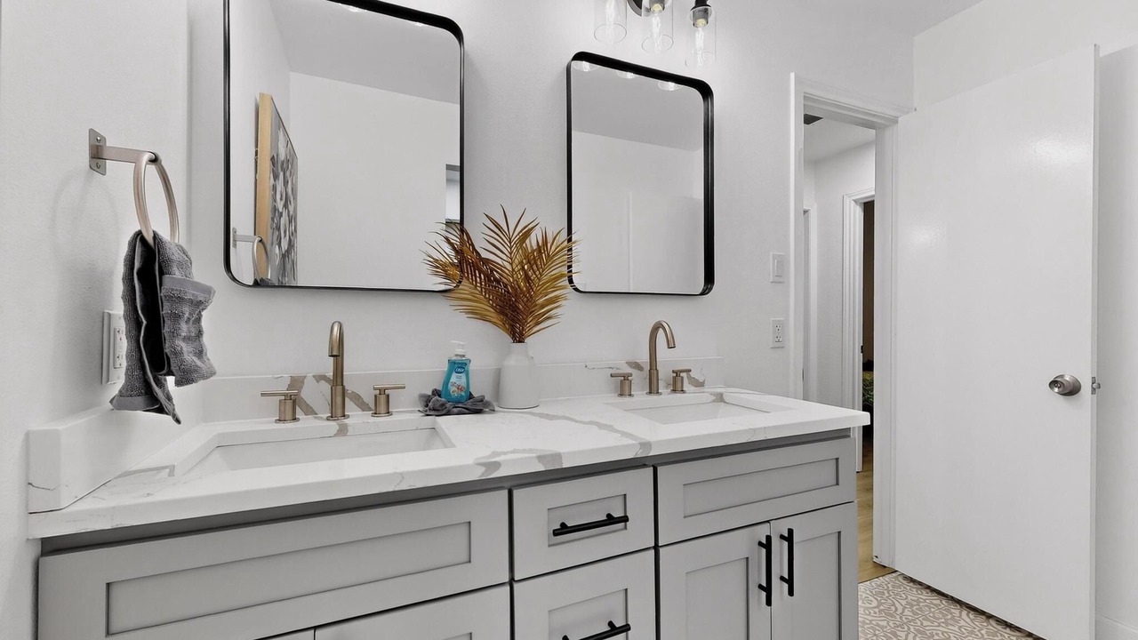 Photo of Bathroom in Southwest Carrollton