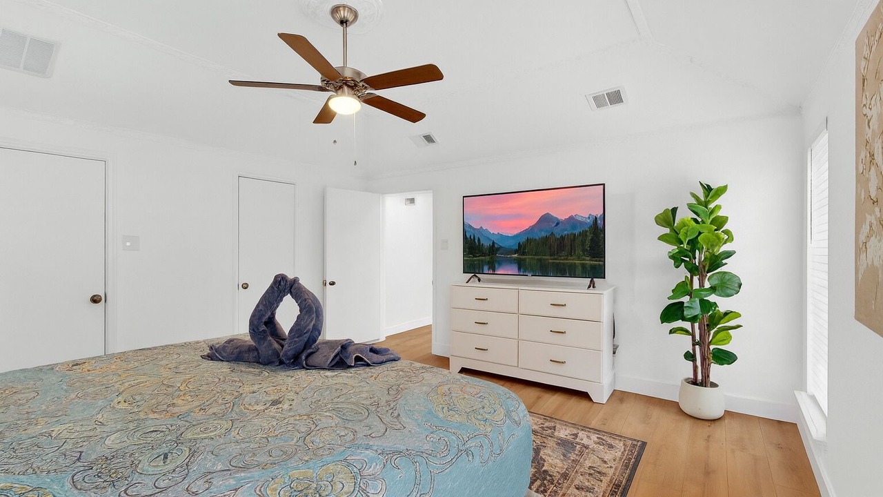 Photo of Bedroom in Southwest Carrollton