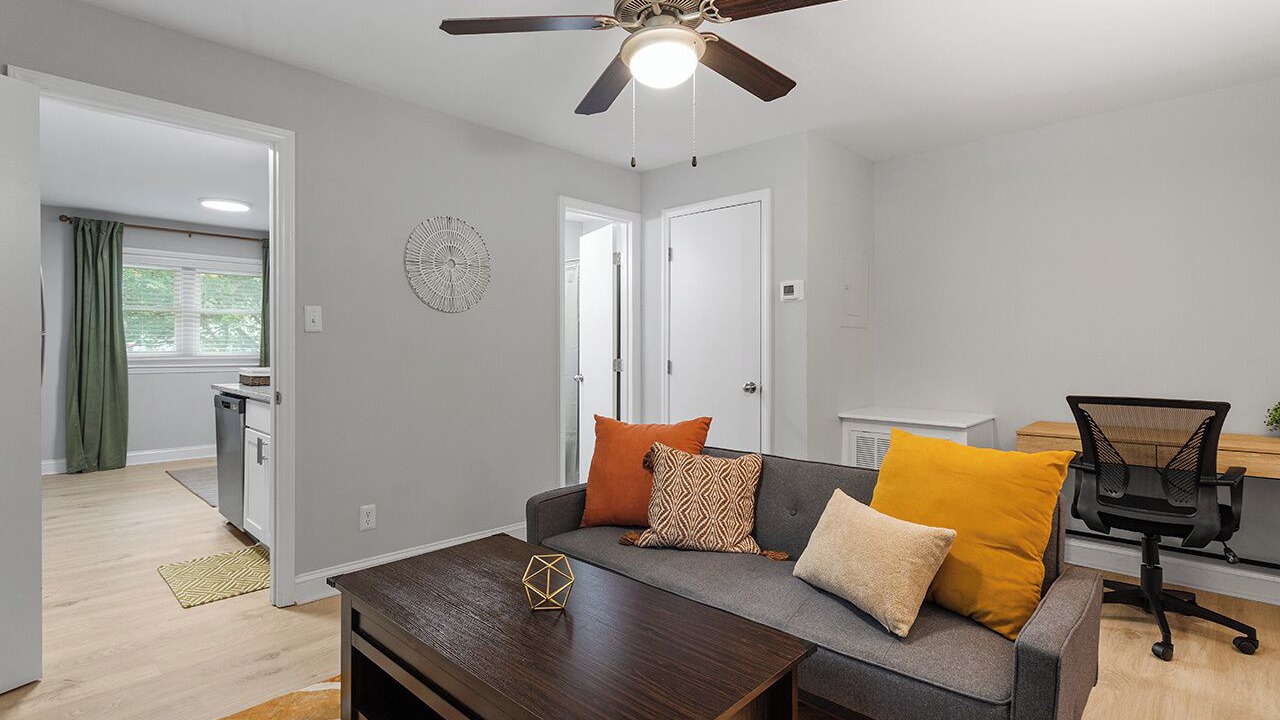 Photo of Livingroom in East Raleigh