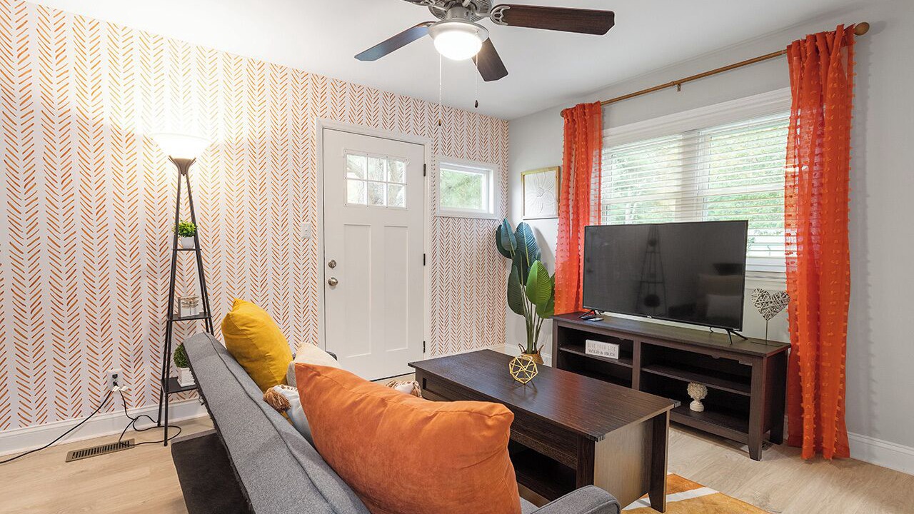 Photo of Livingroom in East Raleigh