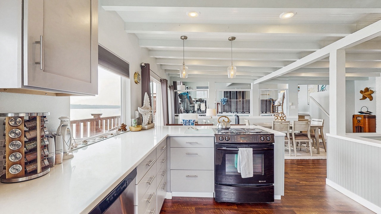 Photo of Kitchen in Potlatch