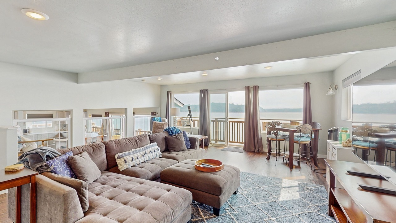 Photo of Livingroom in Potlatch