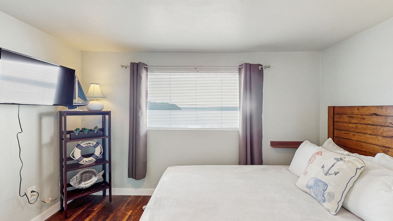 Photo of Bedroom in Potlatch