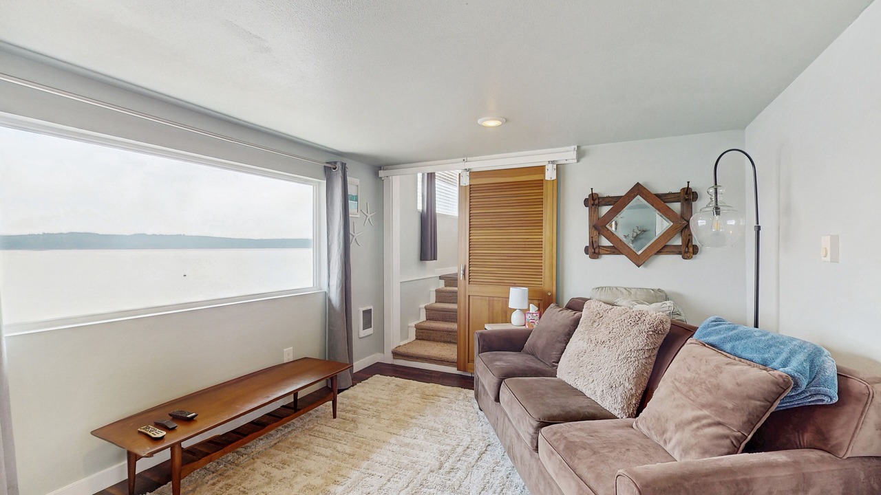 Photo of Livingroom in Potlatch