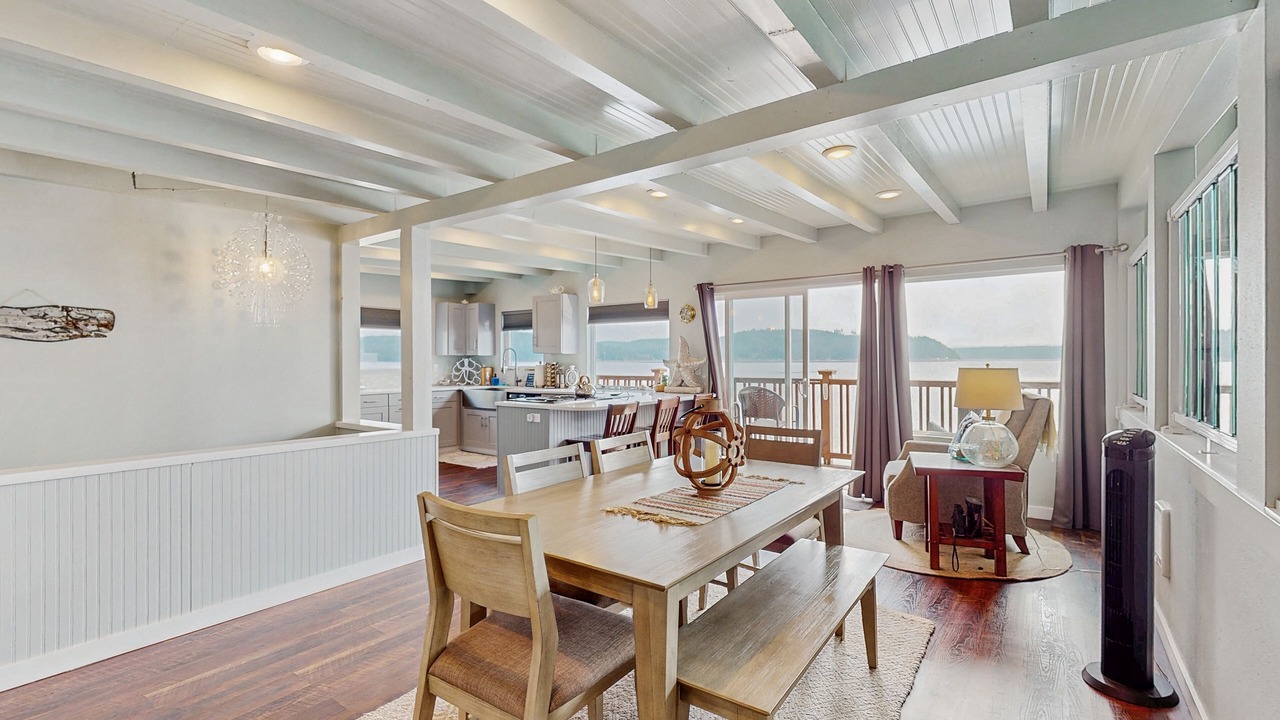 Photo of Others in Potlatch