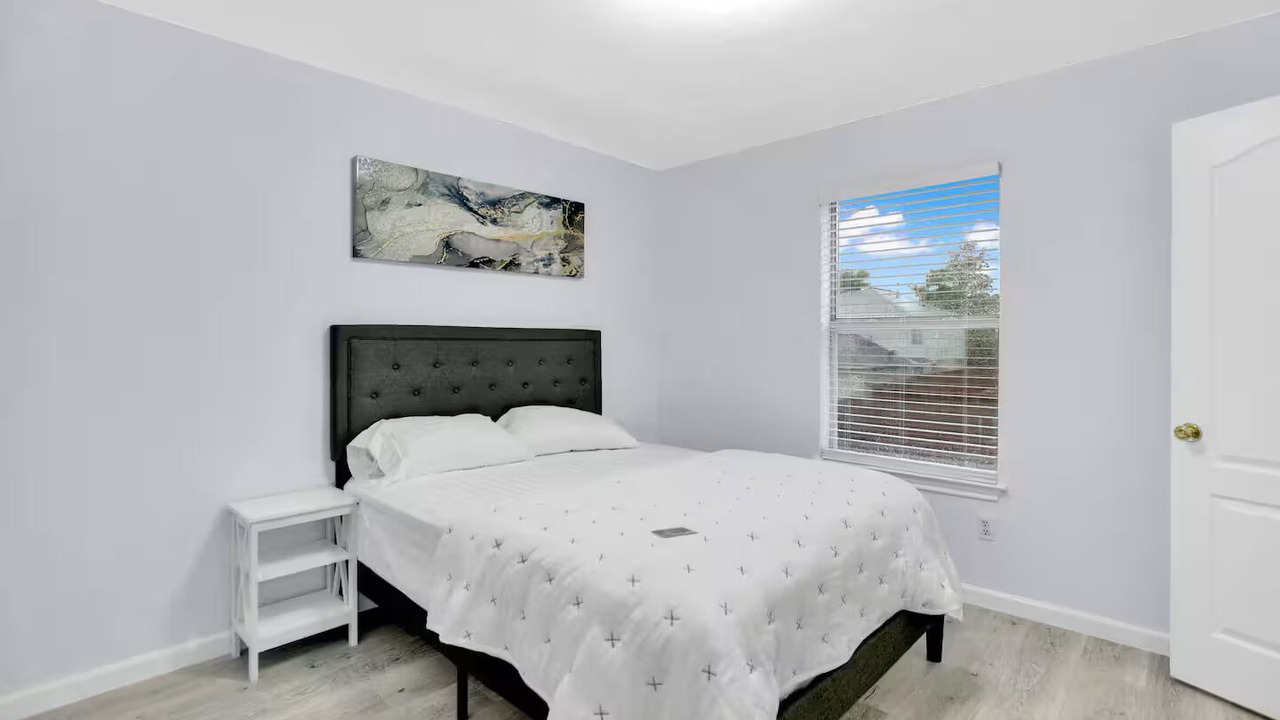 Photo of Bedroom in Allen