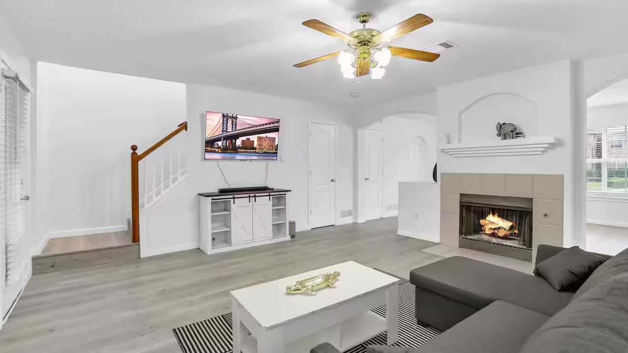 Photo of Livingroom in Allen