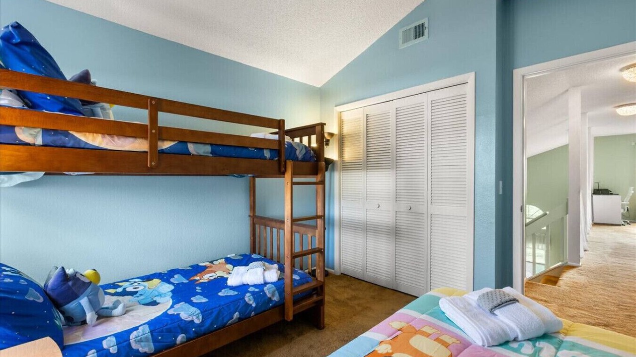 Photo of Bedroom in Lindfields