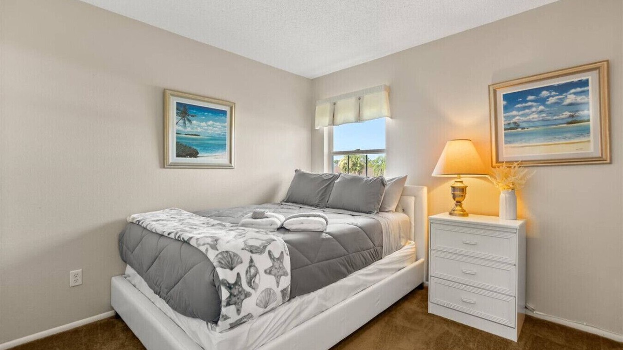 Photo of Bedroom in Lindfields