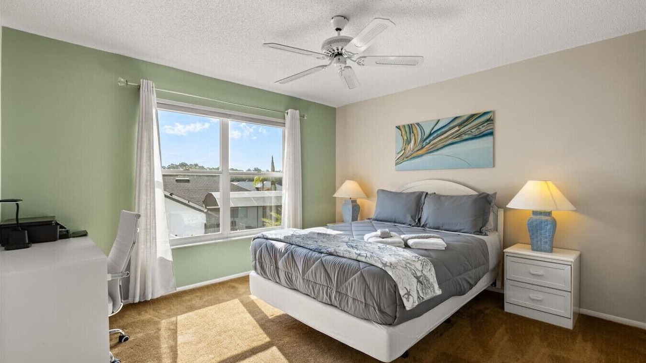 Photo of Bedroom in Lindfields
