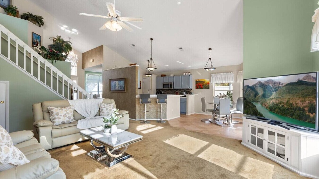 Photo of Livingroom in Lindfields