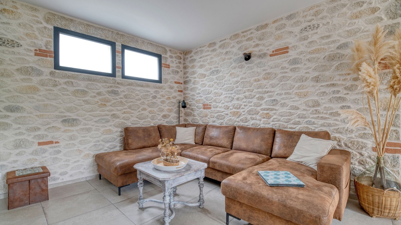 Photo of Livingroom in Caraman