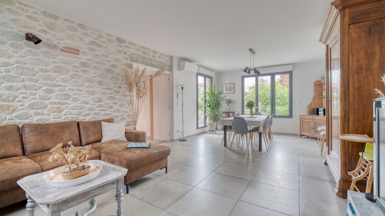Photo of Livingroom in Caraman