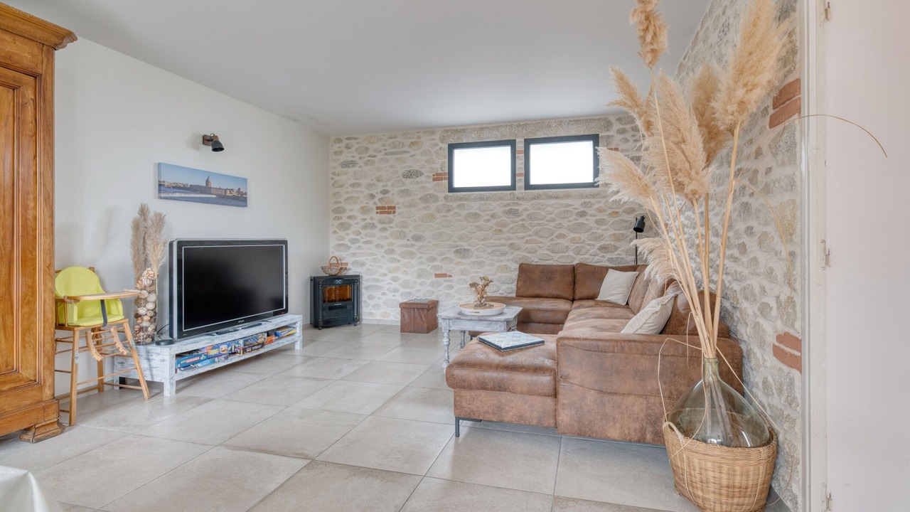 Photo of Livingroom in Caraman