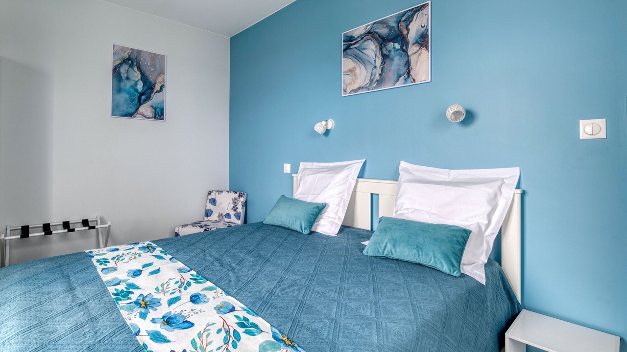 Photo of Bedroom in Caraman