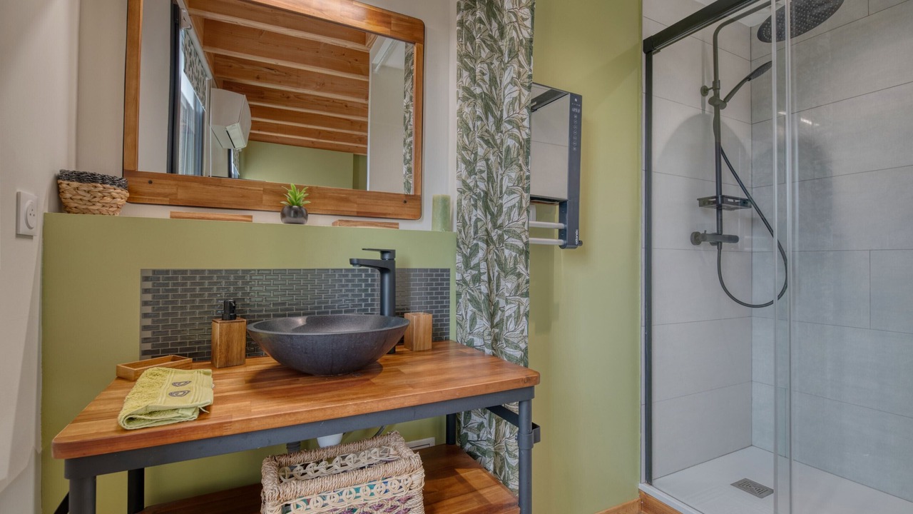 Photo of Bathroom in Caraman
