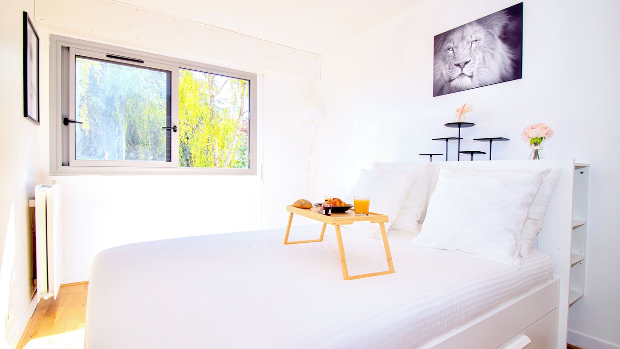 Photo of Bedroom in Le Plessis-Robinson