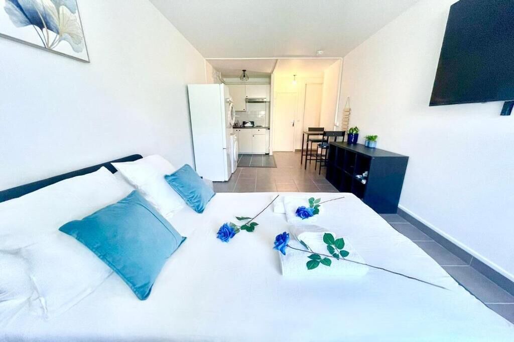 Photo of Bedroom in Clamart