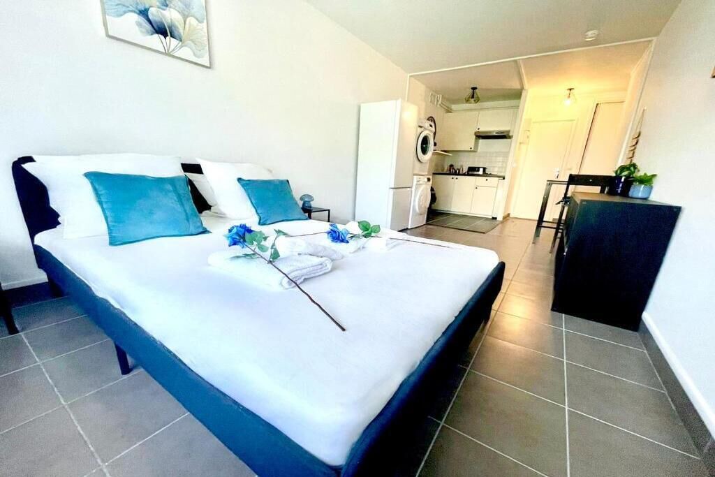 Photo of Bedroom in Clamart