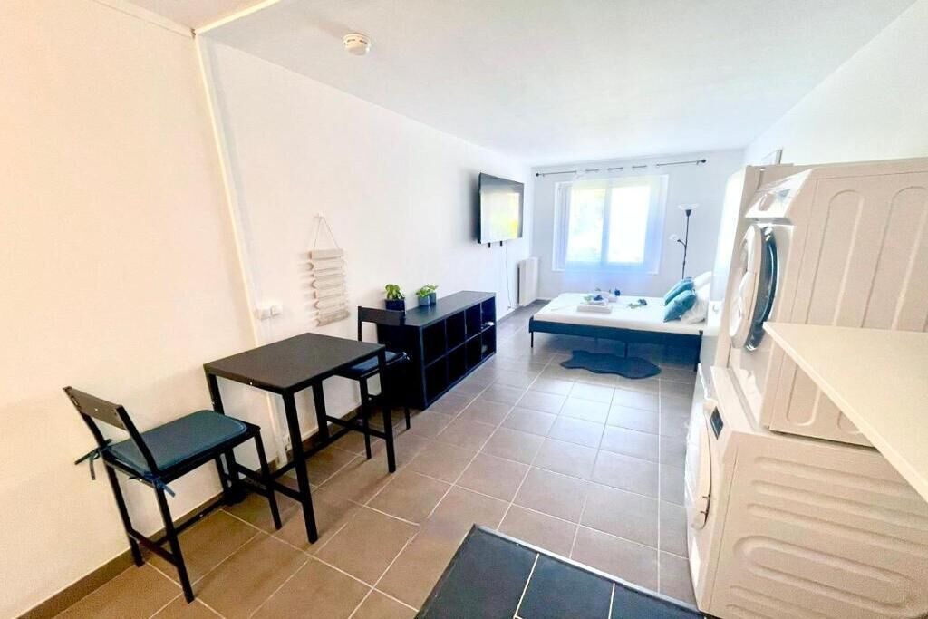 Photo of Bedroom in Clamart