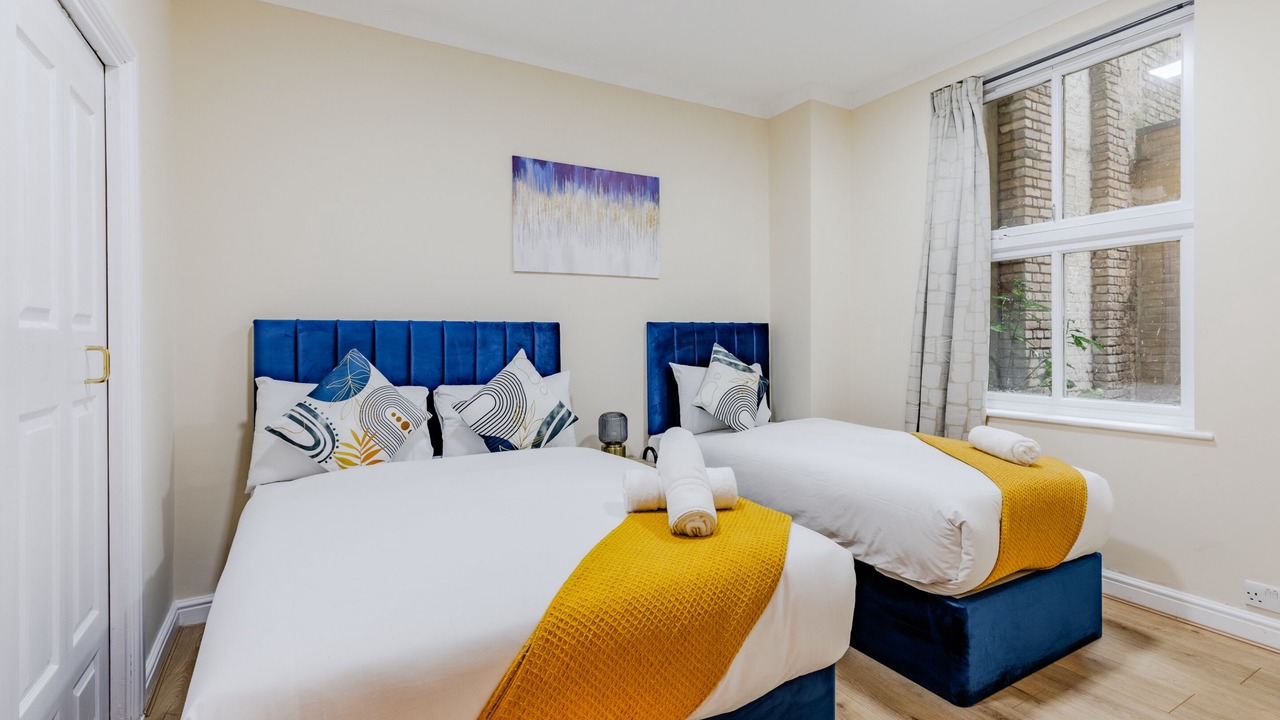 Photo of Bedroom in Lancaster Gate