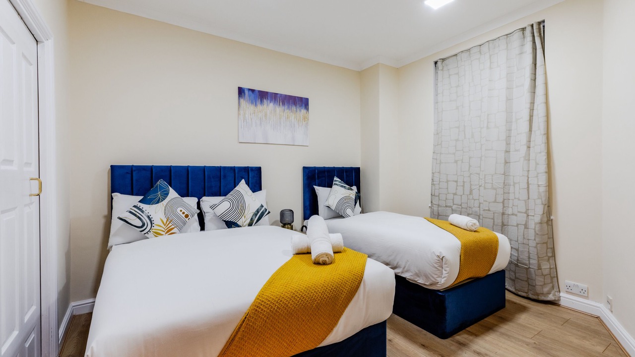 Photo of Bedroom in Lancaster Gate