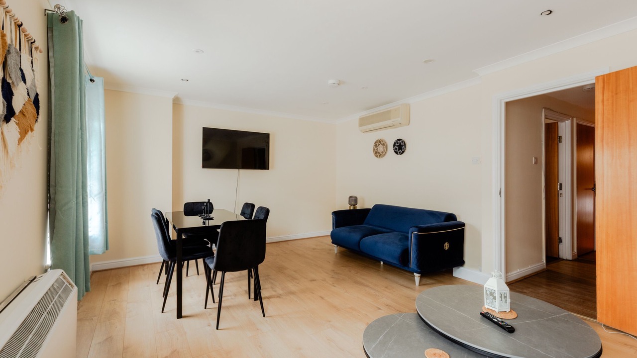 Photo of Others in Lancaster Gate