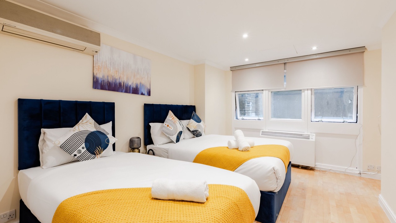 Photo of Bedroom in Lancaster Gate