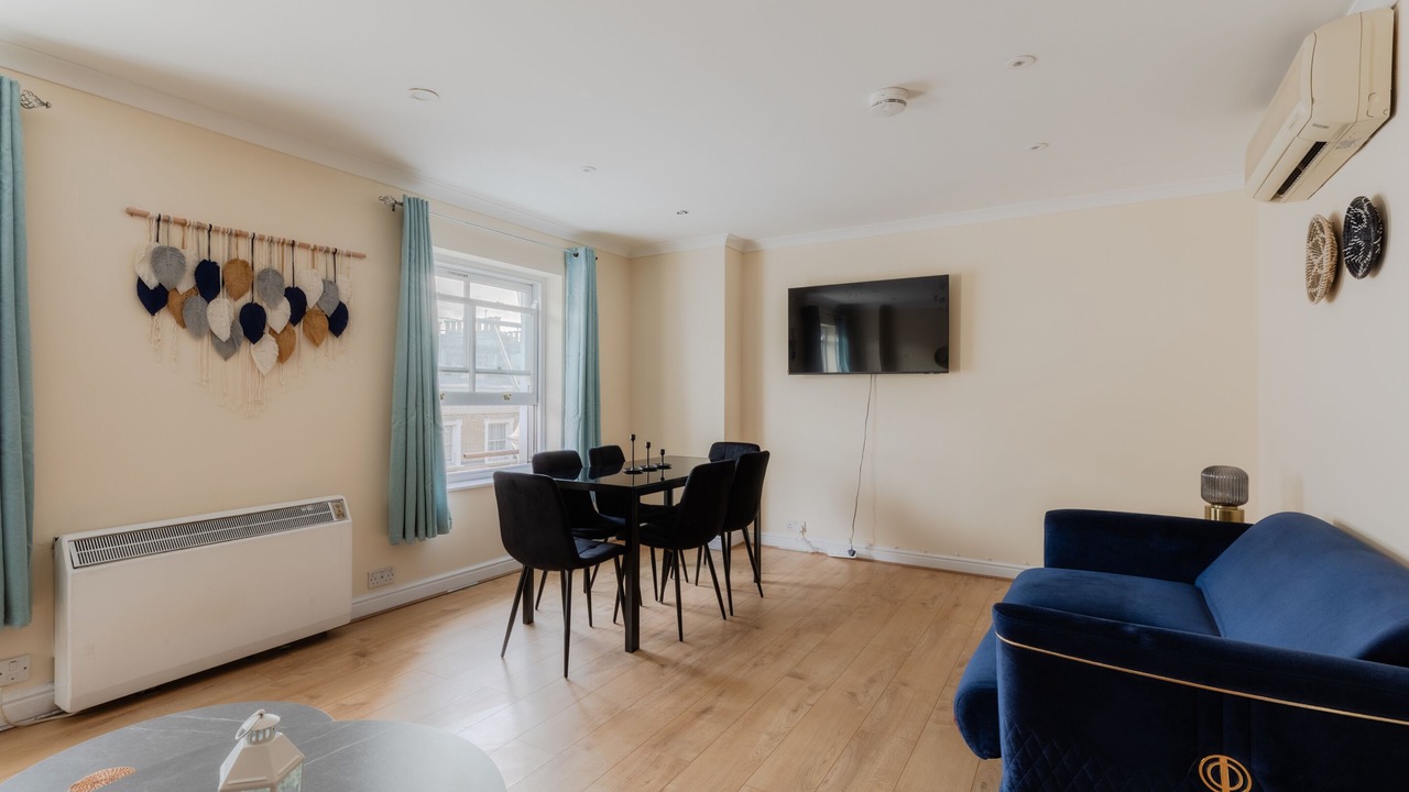 Photo of Others in Lancaster Gate