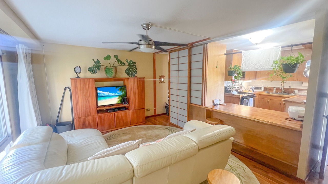 Photo of Livingroom in Downtown Honolulu
