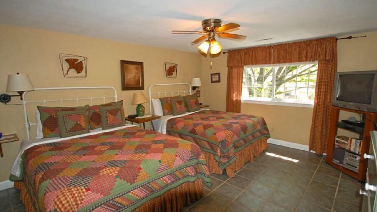 Photo of Bedroom in Candler