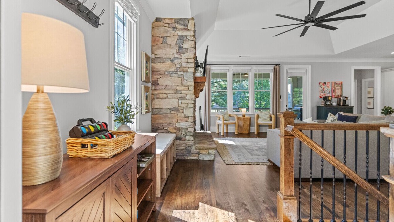 Photo of Livingroom in Reynolds Landing