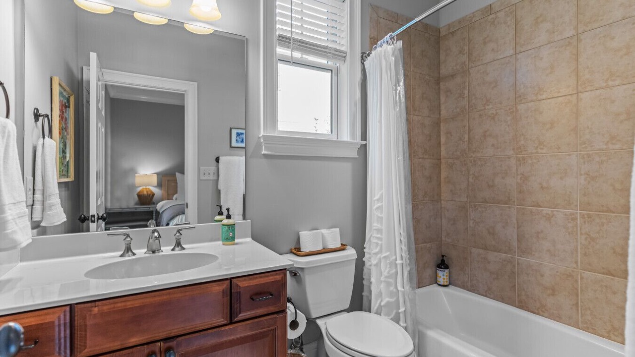Photo of Bathroom in Reynolds Landing