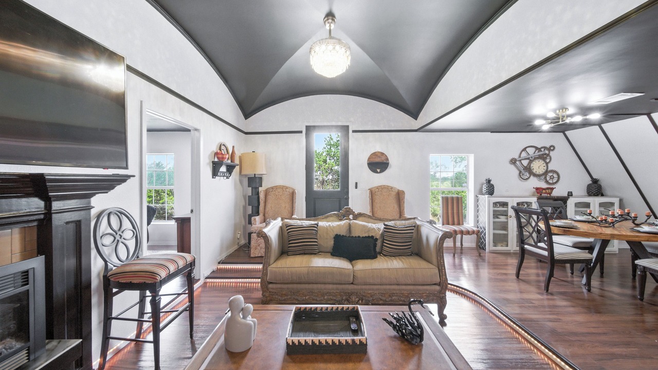 Photo of Livingroom in Brushy Creek