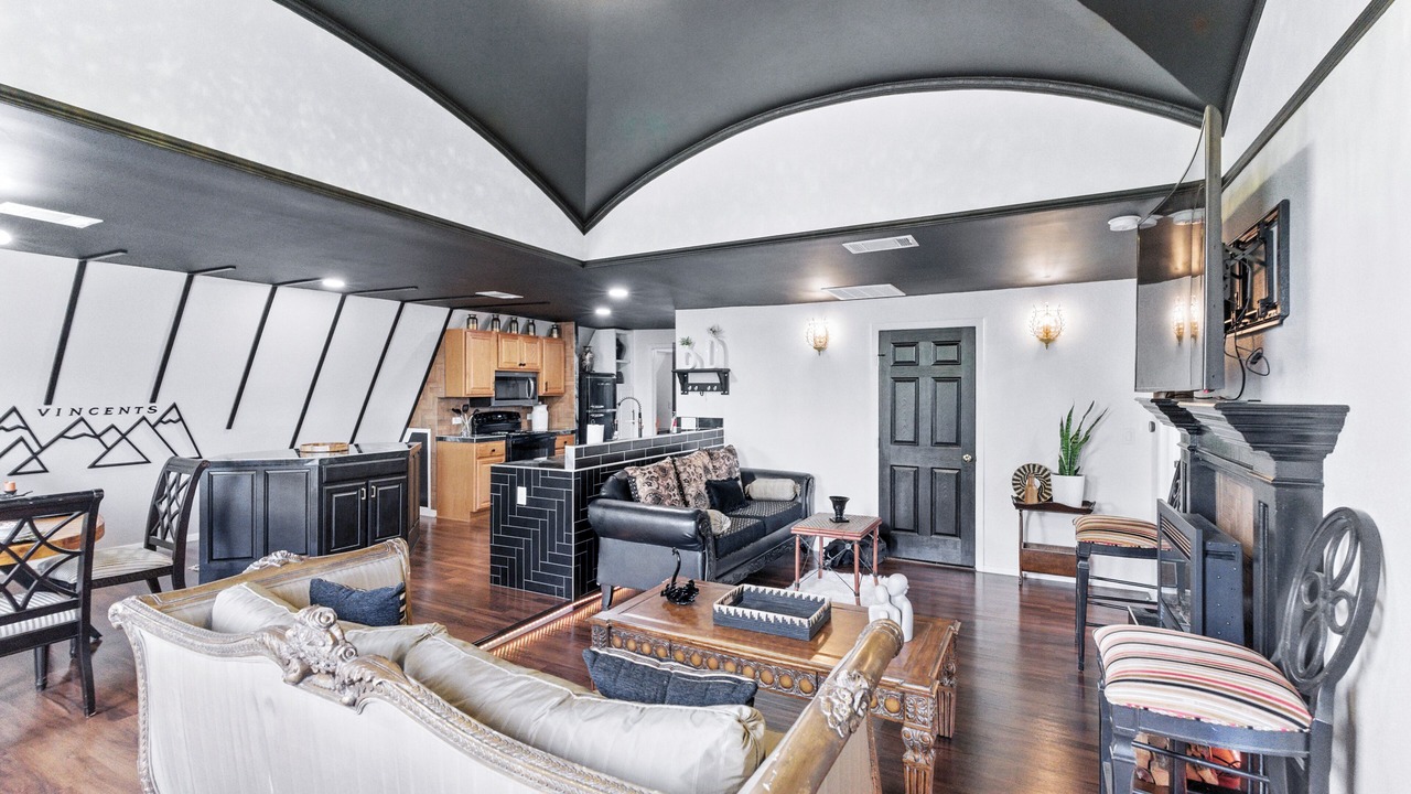 Photo of Livingroom in Brushy Creek