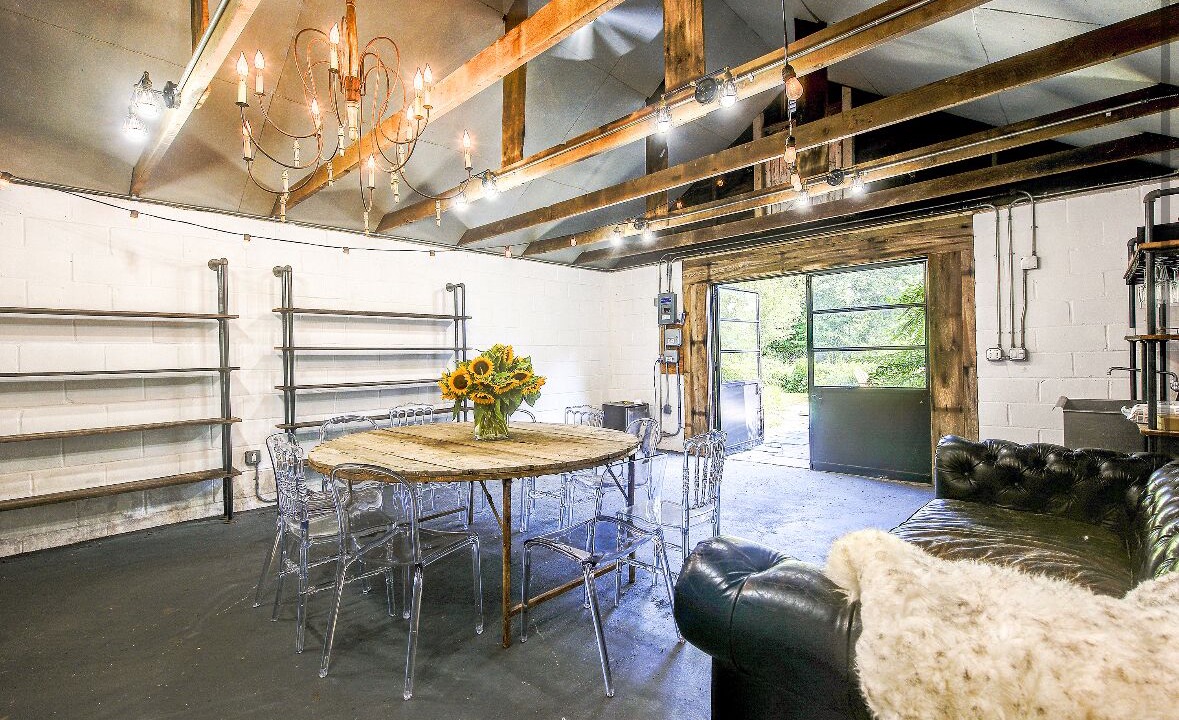 Photo of Others in Aquebogue