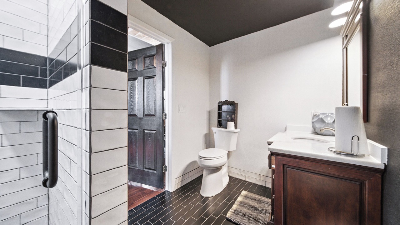 Photo of Bathroom in Brushy Creek