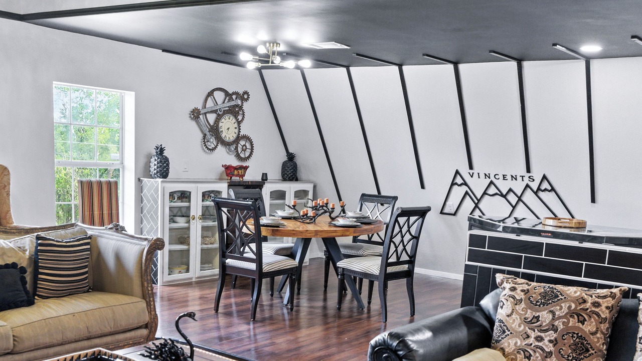 Photo of Livingroom in Brushy Creek