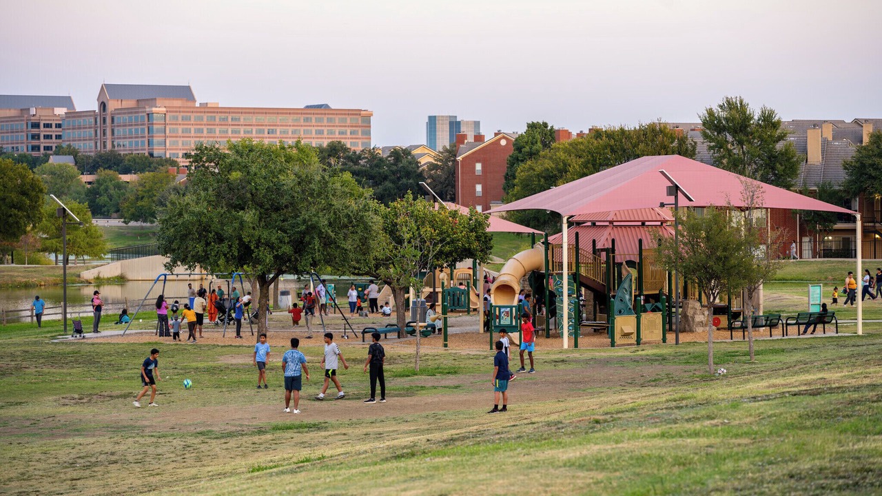 Photo of Others in Las Colinas