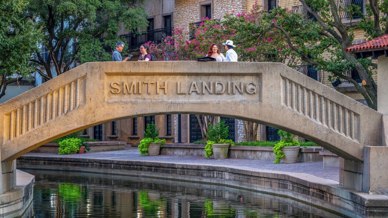 Photo of Others in Las Colinas