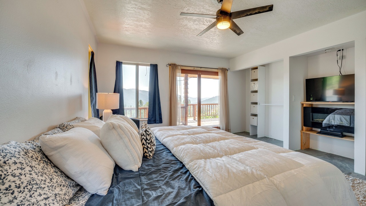 Photo of Bedroom in Republic