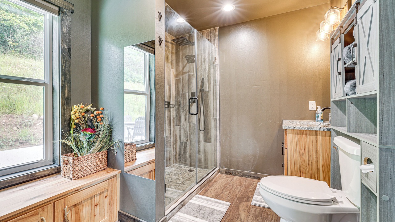 Photo of Bathroom in Viola